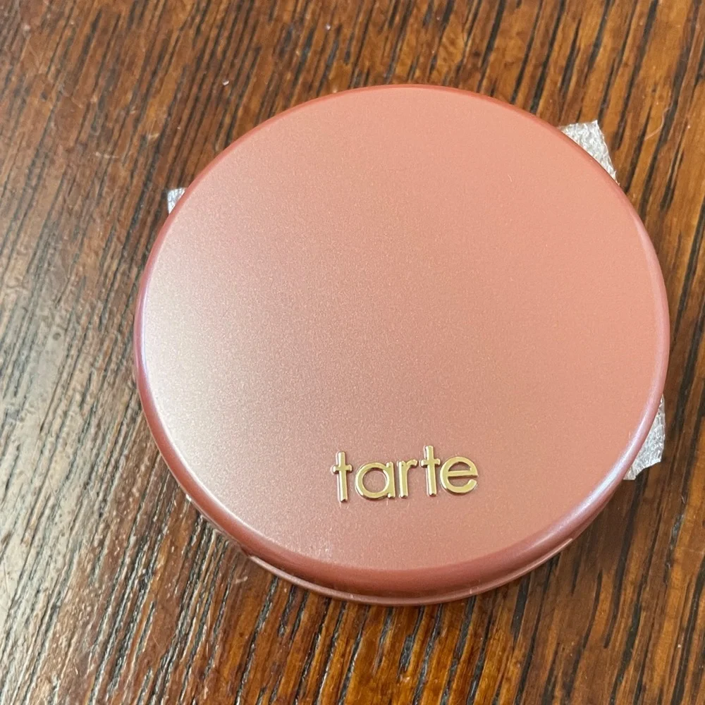 Tarte Compact in Warm Copper - Picture 1 of 5